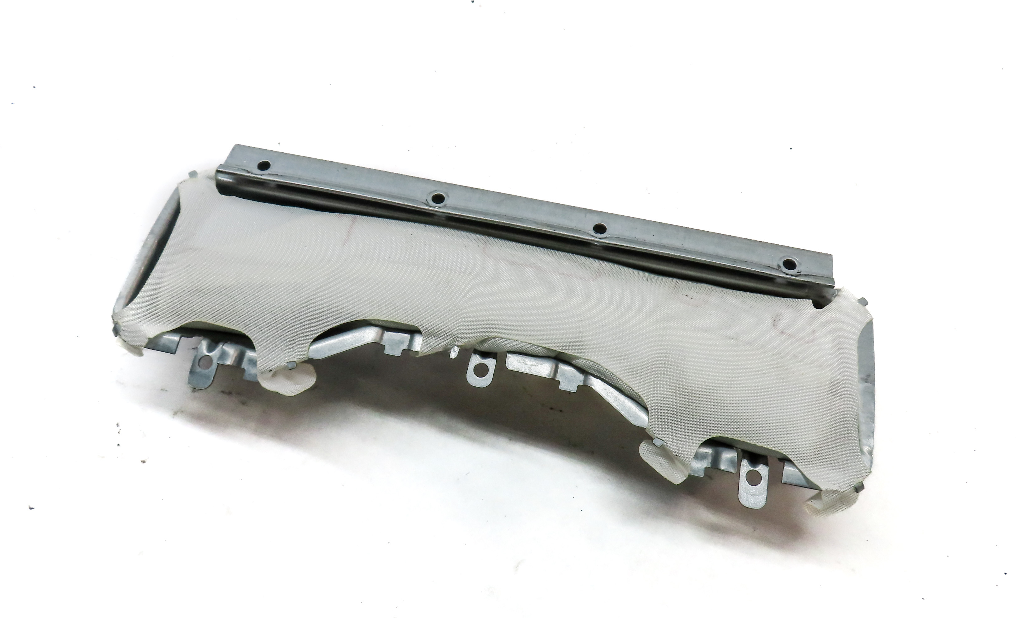 2016 MERCEDES E350 (W212) FRONT LEFT DRIVER LOWER KNEE AIRBAG AIR BAG — exact item pictured